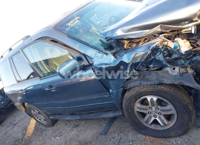 Photo 14 of 2005 Honda Pilot EX-L (VIN 2HKYF185X5H533653)