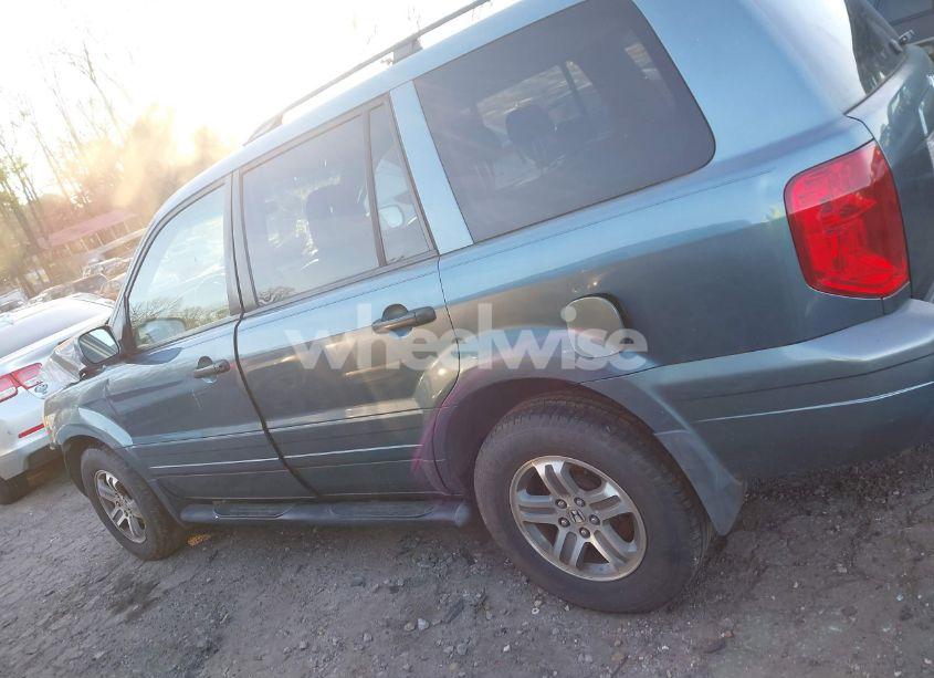 Photo 15 of 2005 Honda Pilot EX-L (VIN 2HKYF185X5H533653)