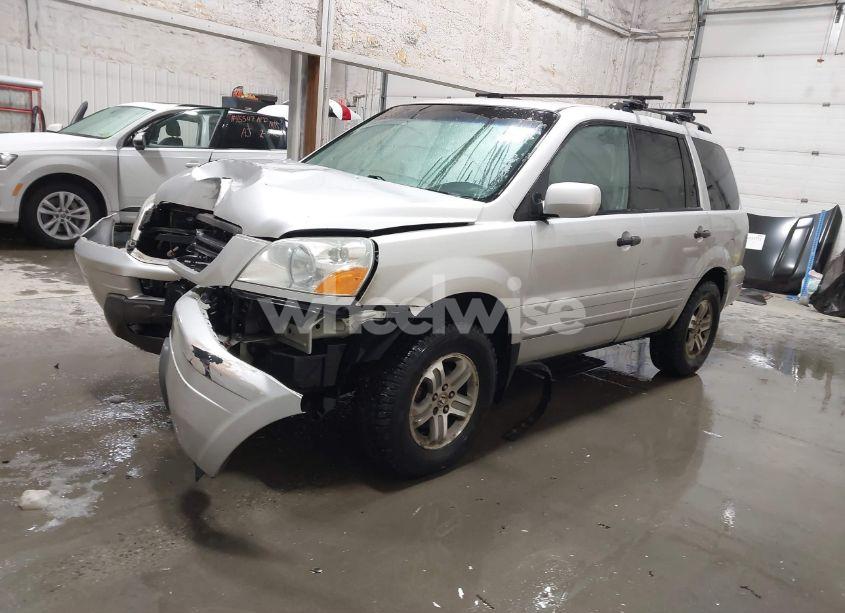 Photo 2 of 2005 Honda Pilot EX-L (VIN 2HKYF185X5H556558)