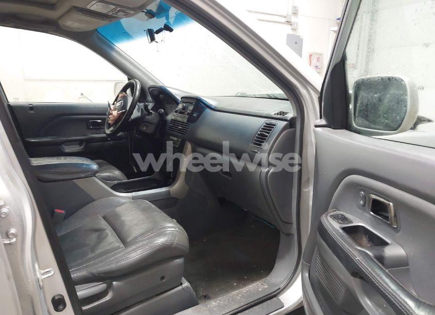 Photo 5 of 2005 Honda Pilot EX-L (VIN 2HKYF185X5H556558)