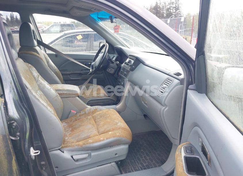 Photo 5 of 2005 Honda Pilot EX-L (VIN 2HKYF185X5H573585)