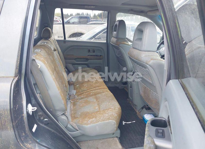 Photo 8 of 2005 Honda Pilot EX-L (VIN 2HKYF185X5H573585)