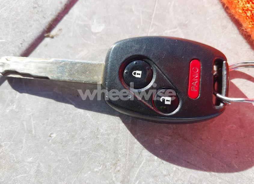 Photo 11 of 2006 Honda Pilot EX-L (VIN 2HKYF185X6H505319)