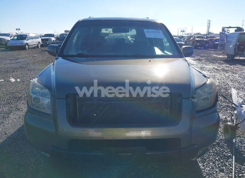 Photo 13 of 2006 Honda Pilot EX-L (VIN 2HKYF185X6H505319)