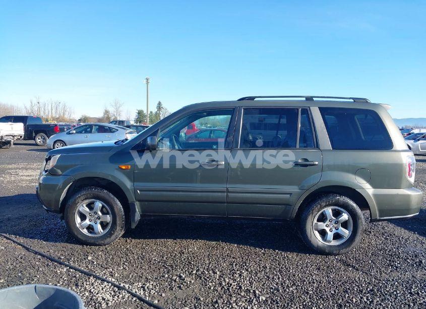 Photo 15 of 2006 Honda Pilot EX-L (VIN 2HKYF185X6H505319)