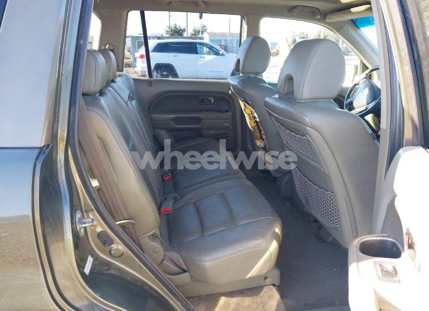 Photo 8 of 2006 Honda Pilot EX-L (VIN 2HKYF185X6H505319)