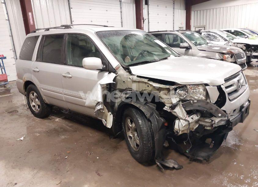 2006 Honda Pilot EX-L (VIN 2HKYF185X6H547053) main photo