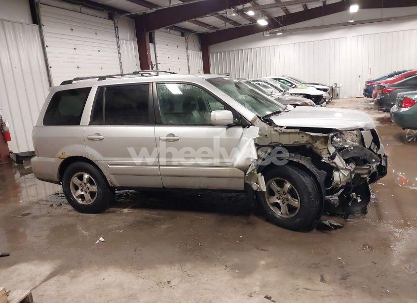 Photo 13 of 2006 Honda Pilot EX-L (VIN 2HKYF185X6H547053)