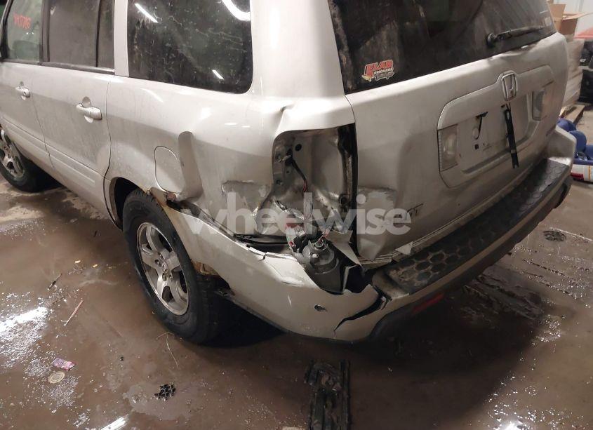 Photo 6 of 2006 Honda Pilot EX-L (VIN 2HKYF185X6H547053)