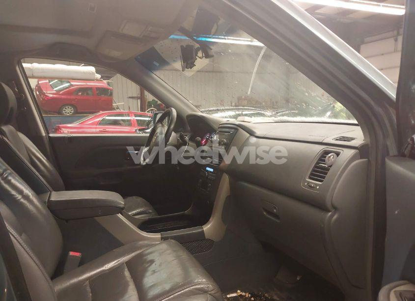 Photo 5 of 2007 Honda Pilot EX-L (VIN 2HKYF185X7H517780)