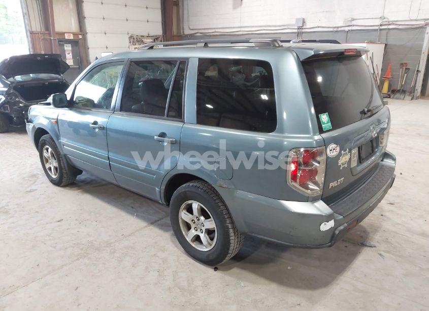 Photo 3 of 2007 Honda Pilot EX-L (VIN 2HKYF185X7H531307)