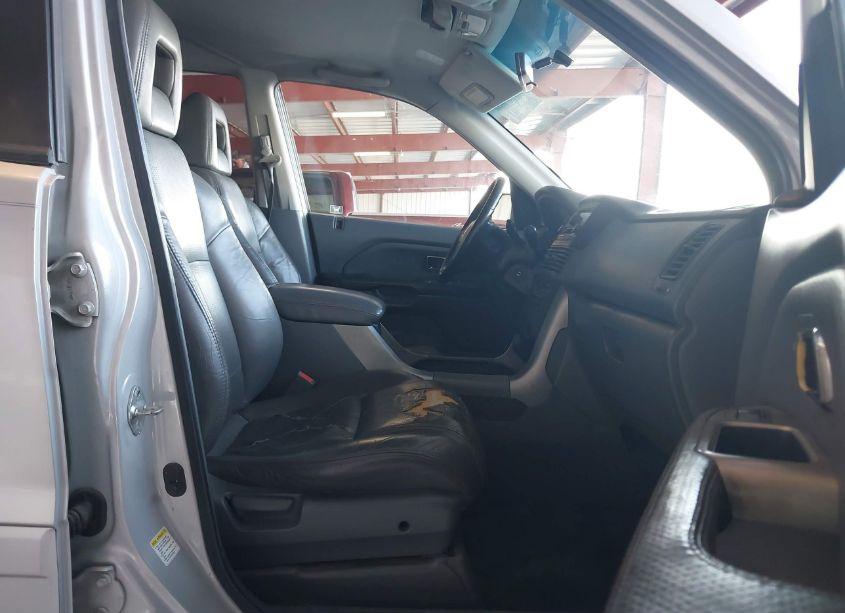 Photo 5 of 2003 Honda Pilot EX-L (VIN 2HKYF18603H522053)