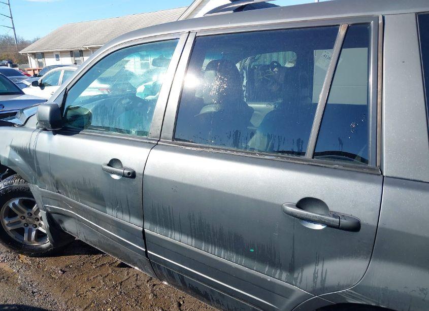 Photo 14 of 2003 Honda Pilot EX-L (VIN 2HKYF18603H592443)