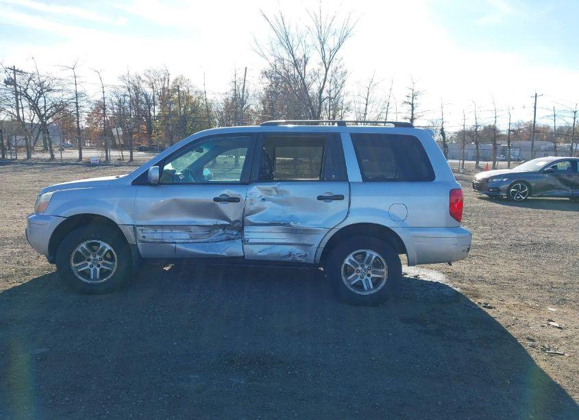 Photo 14 of 2004 Honda Pilot EX-L (VIN 2HKYF18604H545835)