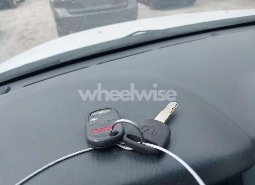 Photo 11 of 2004 Honda Pilot EX-L (VIN 2HKYF18604H559427)