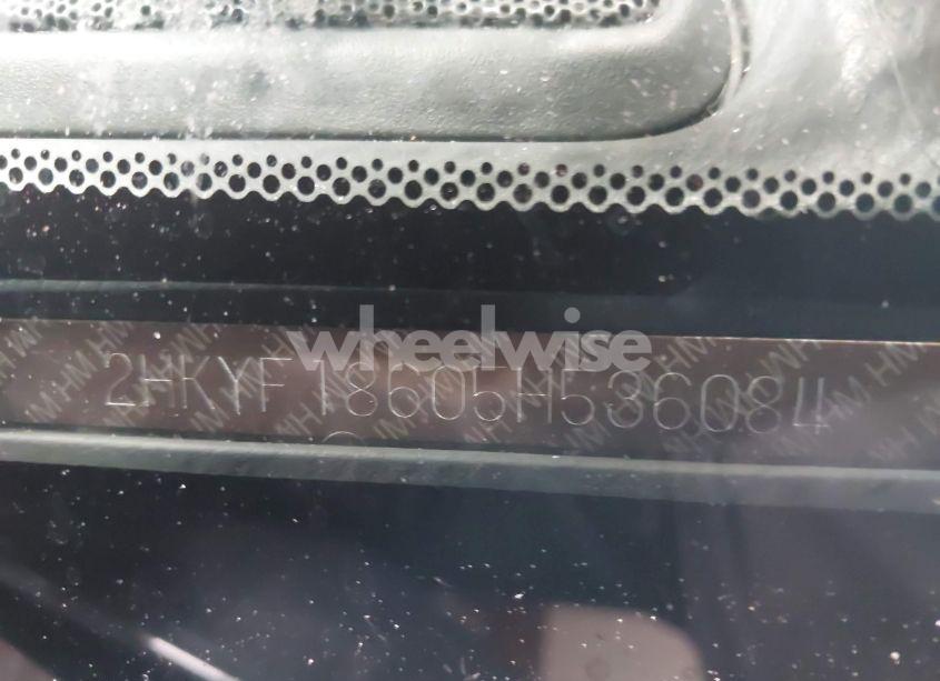 Photo 17 of 2005 Honda Pilot EX-L (VIN 2HKYF18605H536084)