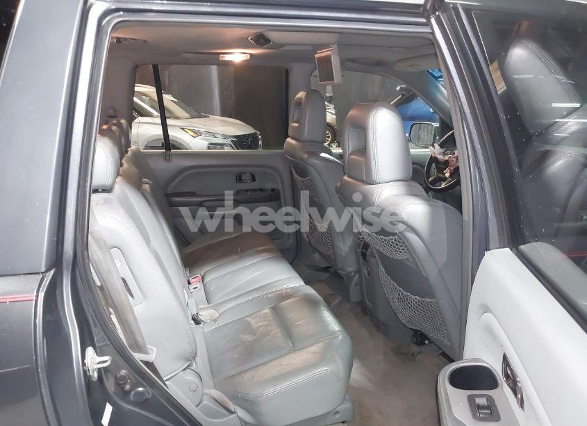Photo 8 of 2005 Honda Pilot EX-L (VIN 2HKYF18605H536084)