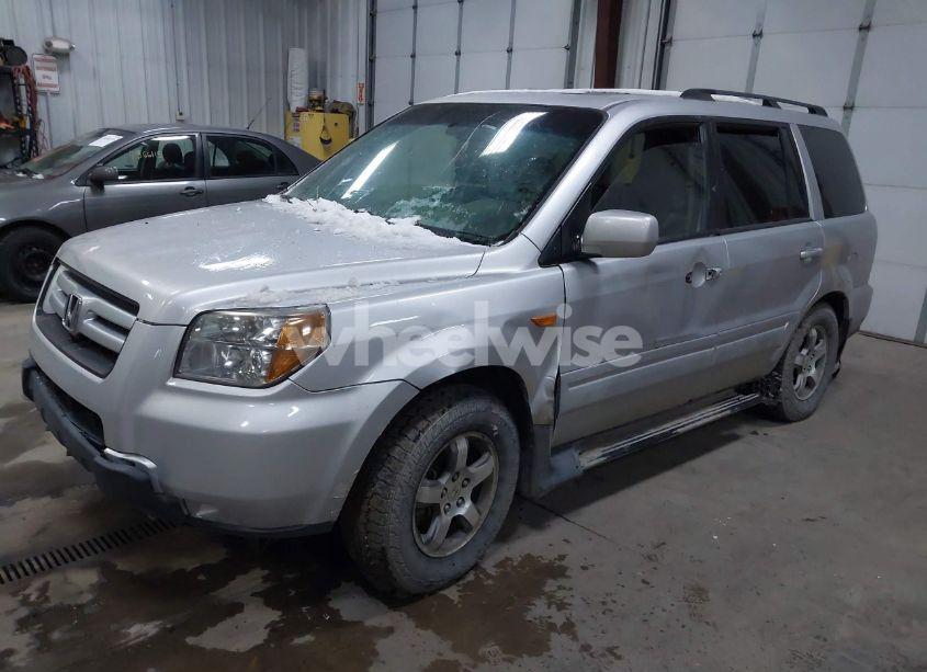 Photo 2 of 2007 Honda Pilot EX-L (VIN 2HKYF18607H511219)