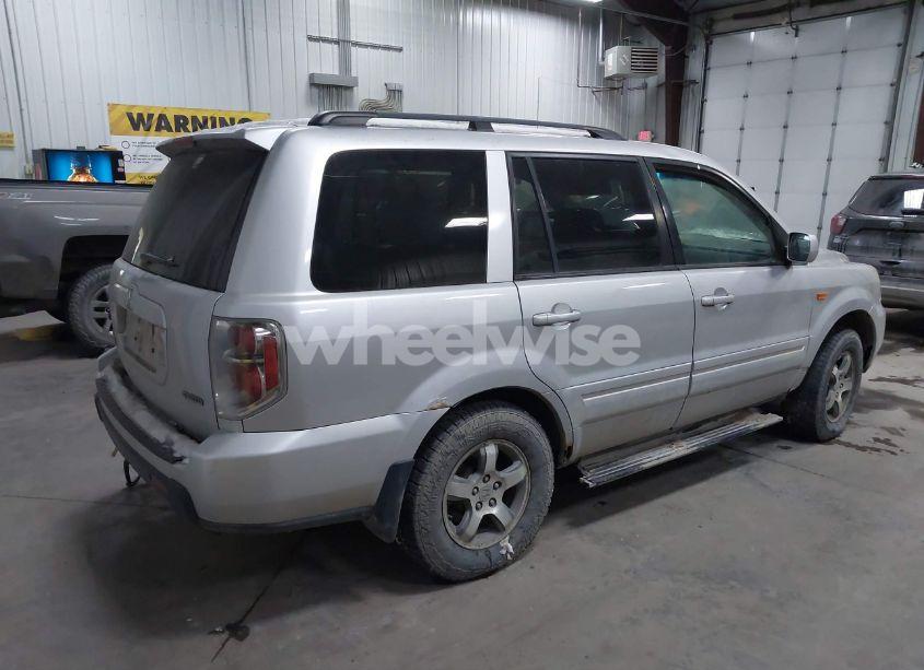 Photo 4 of 2007 Honda Pilot EX-L (VIN 2HKYF18607H511219)