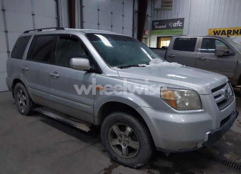 Photo 6 of 2007 Honda Pilot EX-L (VIN 2HKYF18607H511219)