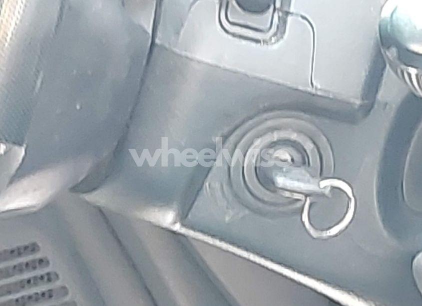 Photo 11 of 2004 Honda Pilot EX-L (VIN 2HKYF18614H512049)