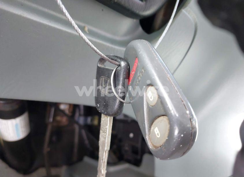 Photo 11 of 2004 Honda Pilot EX-L (VIN 2HKYF18614H545911)