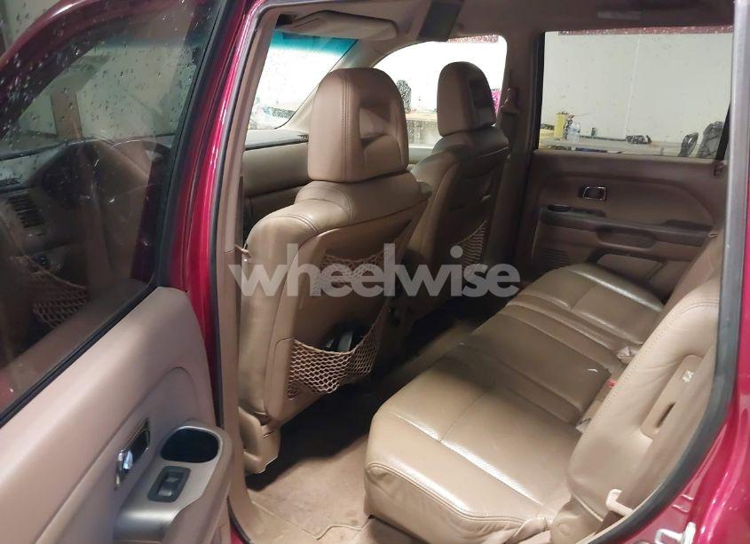 Photo 17 of 2004 Honda Pilot EX-L (VIN 2HKYF18614H575670)