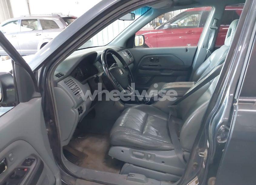 Photo 5 of 2004 Honda Pilot EX-L (VIN 2HKYF18614H580173)