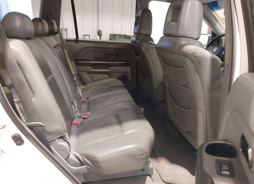 Photo 8 of 2004 Honda Pilot EX-L (VIN 2HKYF18614H606755)