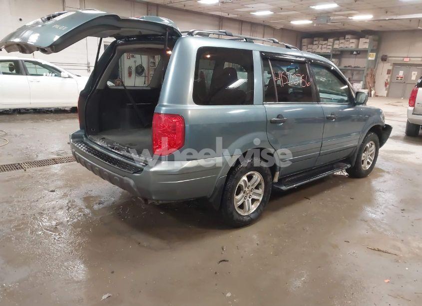 Photo 4 of 2005 Honda Pilot EX-L (VIN 2HKYF18615H515907)