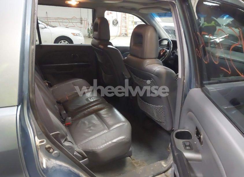 Photo 8 of 2005 Honda Pilot EX-L (VIN 2HKYF18615H515907)