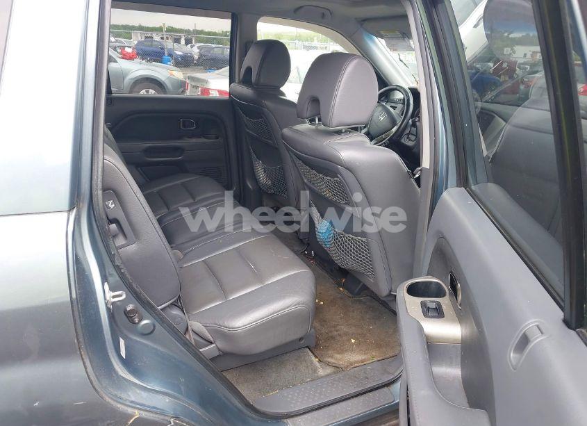 Photo 8 of 2006 Honda Pilot EX-L (VIN 2HKYF18616H522986)