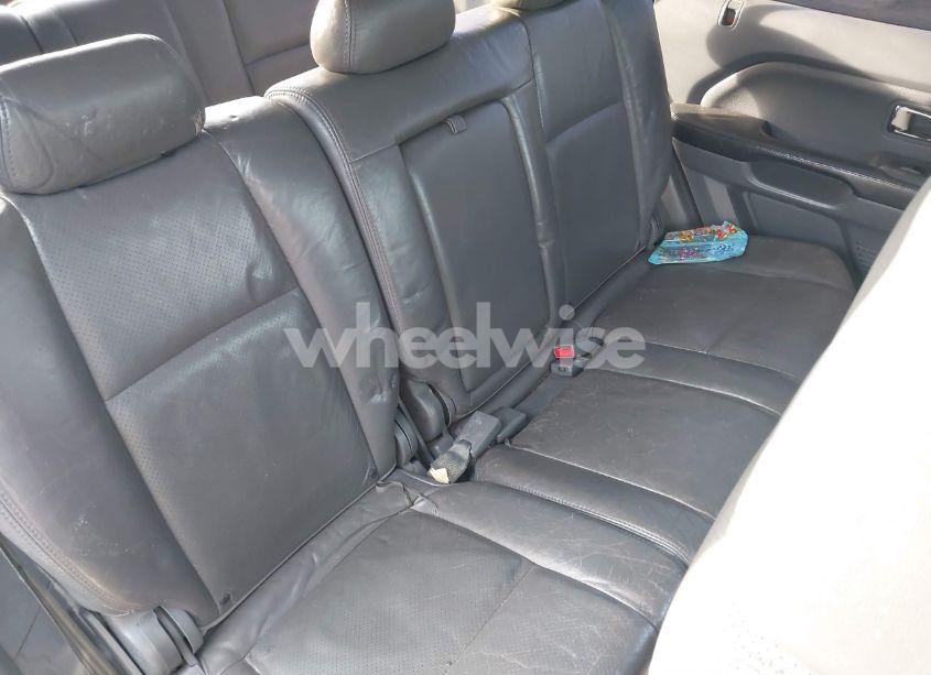 Photo 8 of 2004 Honda Pilot EX-L (VIN 2HKYF18624H507894)