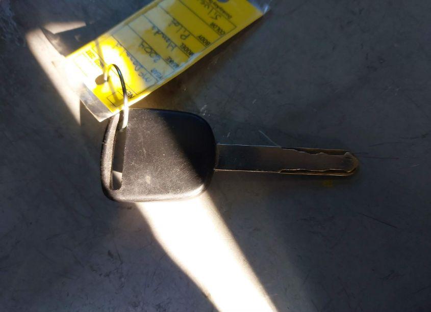 Photo 11 of 2004 Honda Pilot EX-L (VIN 2HKYF18624H535405)