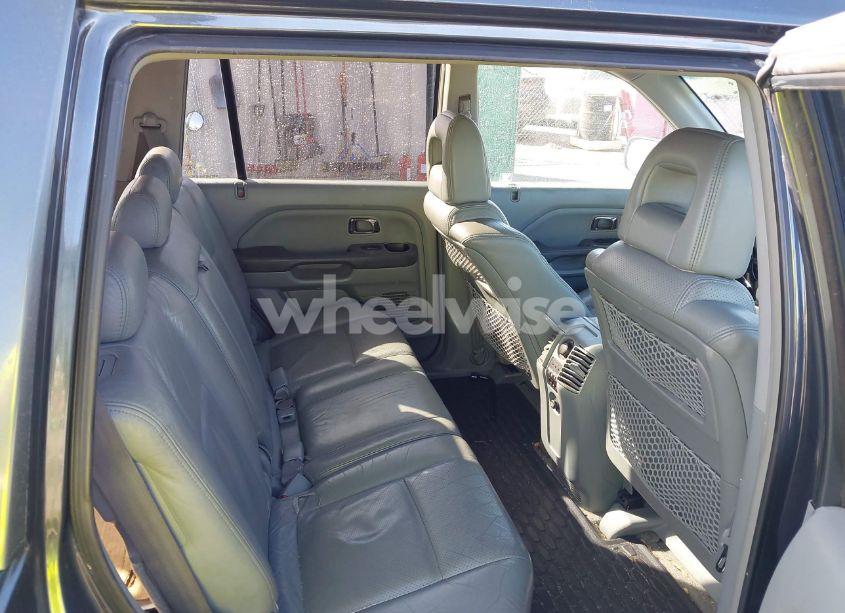 Photo 8 of 2004 Honda Pilot EX-L (VIN 2HKYF18624H538983)