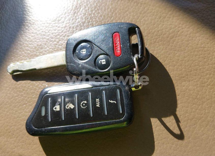 Photo 11 of 2006 Honda Pilot EX-L (VIN 2HKYF18626H506098)