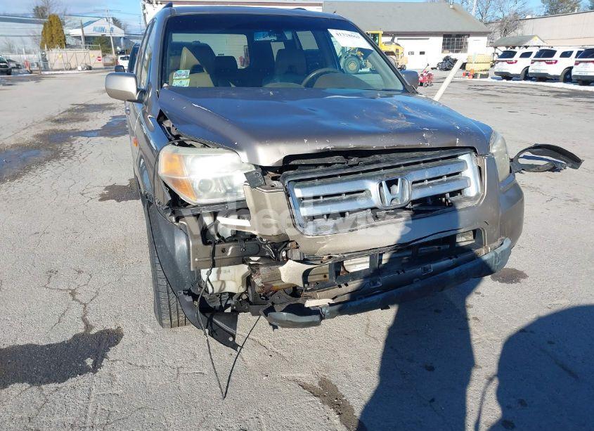 Photo 6 of 2006 Honda Pilot EX-L (VIN 2HKYF18626H506098)