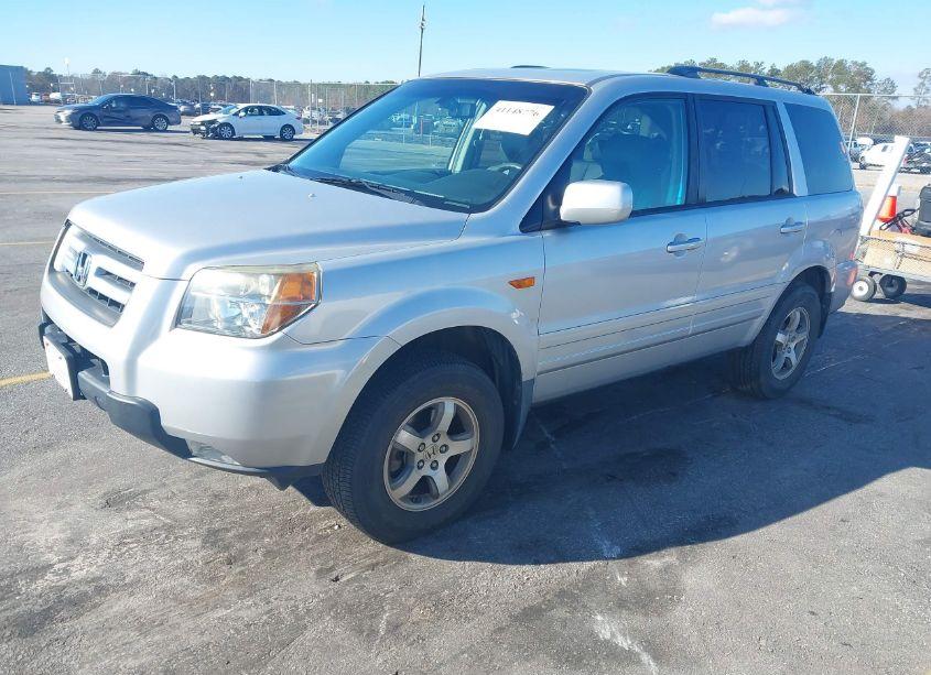 Photo 2 of 2006 Honda Pilot EX-L (VIN 2HKYF18636H542737)