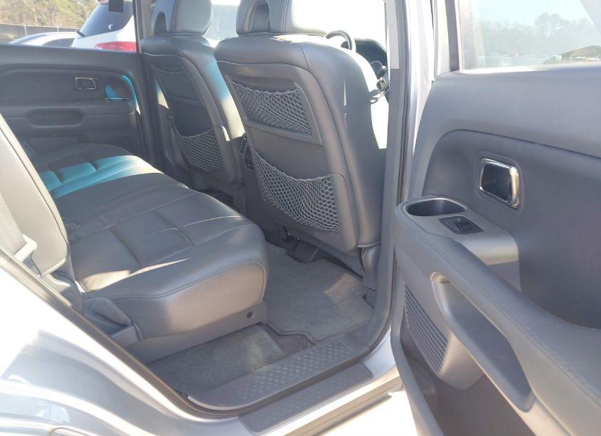 Photo 8 of 2006 Honda Pilot EX-L (VIN 2HKYF18636H542737)