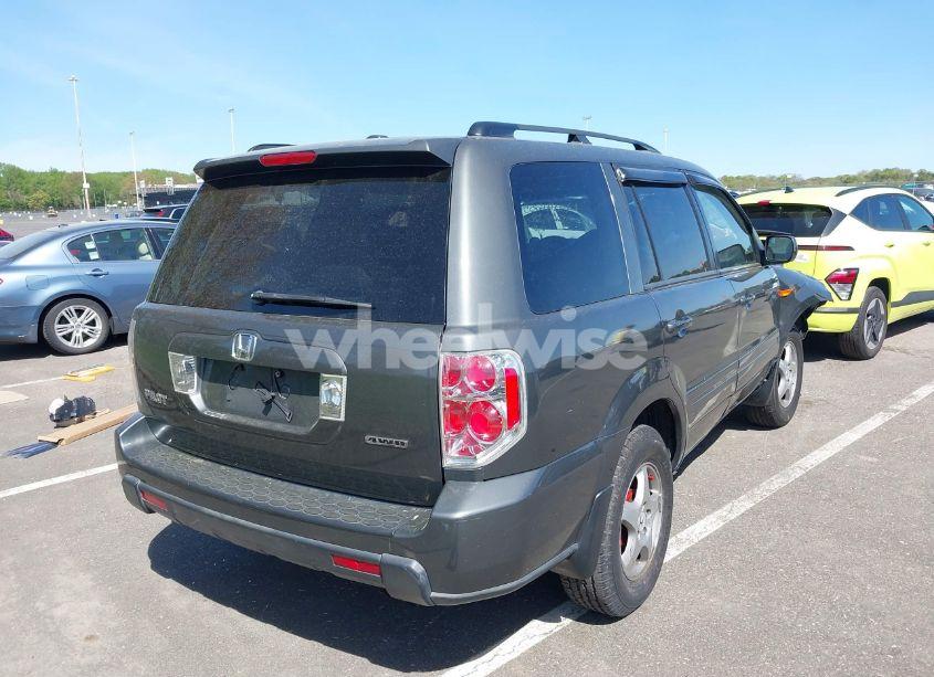 Photo 4 of 2007 Honda Pilot EX-L (VIN 2HKYF18637H530072)