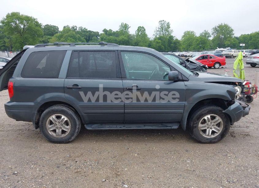 Photo 13 of 2004 Honda Pilot EX-L (VIN 2HKYF18644H590308)