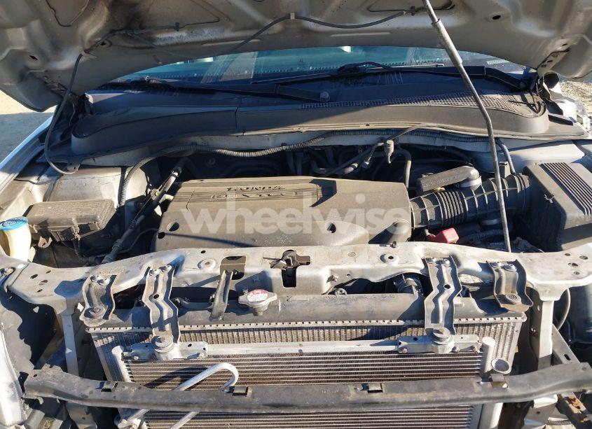 Photo 10 of 2004 Honda Pilot EX-L (VIN 2HKYF18644H593791)