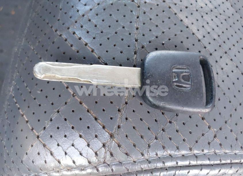 Photo 11 of 2004 Honda Pilot EX-L (VIN 2HKYF18644H593791)