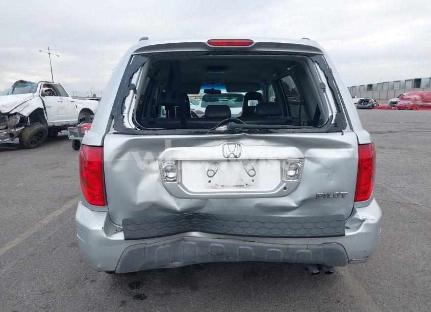 Photo 16 of 2004 Honda Pilot EX-L (VIN 2HKYF18644H596075)