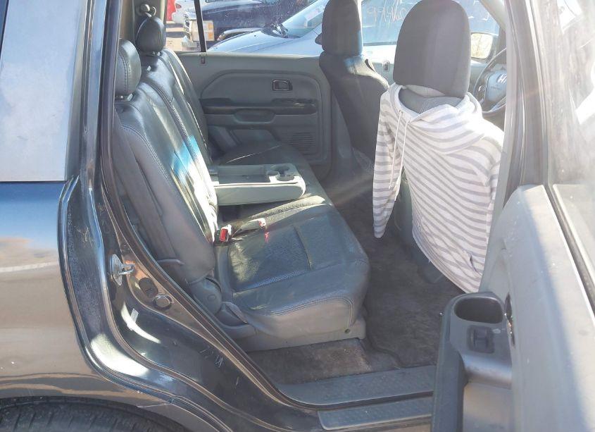 Photo 8 of 2005 Honda Pilot EX-L (VIN 2HKYF18645H512600)