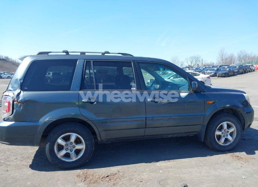 Photo 6 of 2006 Honda Pilot EX-L (VIN 2HKYF18646H501940)