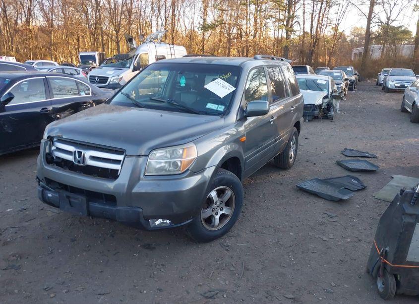 Photo 2 of 2007 Honda Pilot EX-L (VIN 2HKYF18647H524247)