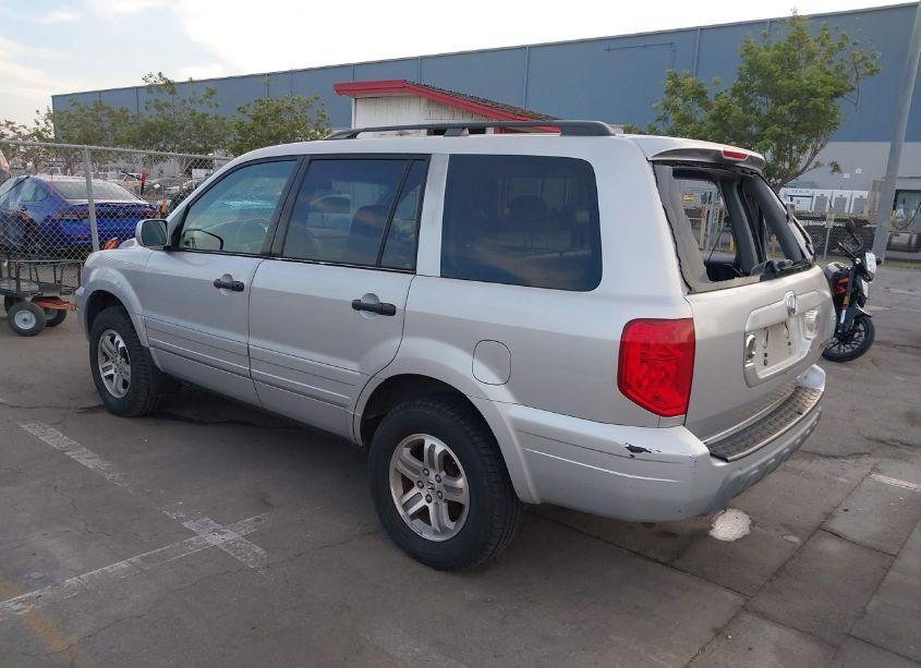 Photo 3 of 2003 Honda Pilot EX-L (VIN 2HKYF18653H556716)