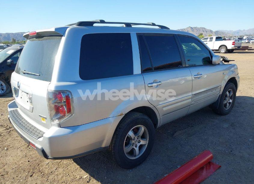 Photo 4 of 2007 Honda Pilot EX-L (VIN 2HKYF18657H501494)