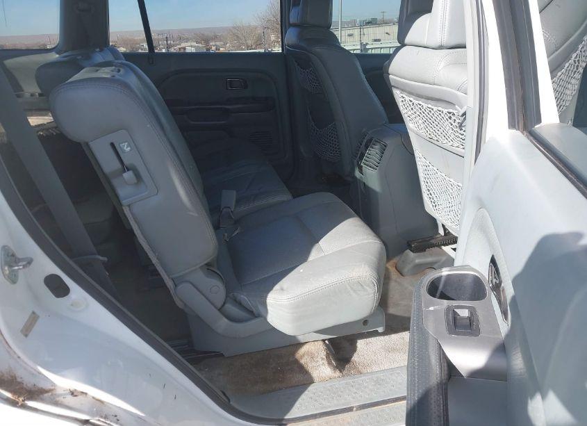 Photo 8 of 2004 Honda Pilot EX-L (VIN 2HKYF18664H596093)